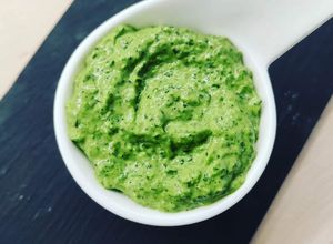 Foto di Salsa verde al prezzemolo ed erba cipollina