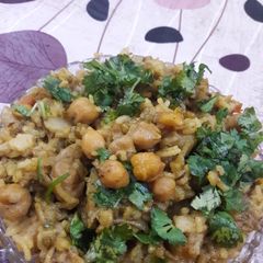 A picture of #chana and green moong biryani.
