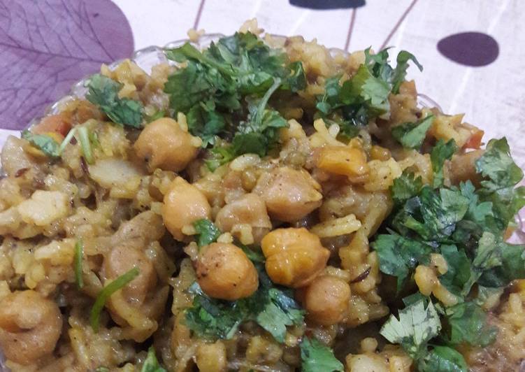 #chana and green moong biryani