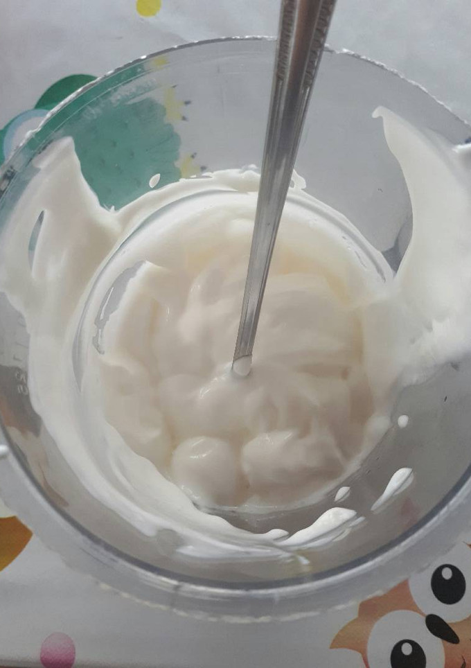 Una foto de Salsa allioli de leche