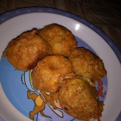 A picture of Sweet potato balls.