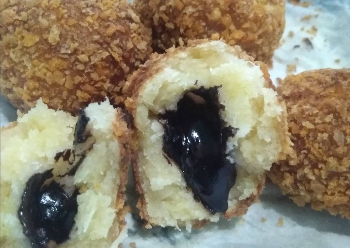 Peuyeum ball choco lava