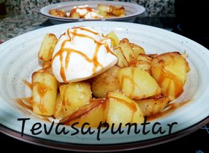 Una foto de Patatas bravas con sriracha en cecofry 🍺