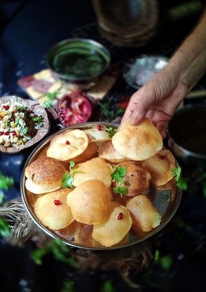 খাট্টা মিঠা ফুচকা(khatta mitha fuchka recipe in bengali) রেসিপির প্রধান ছবি
