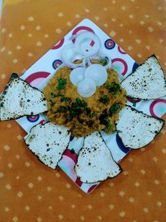 વેજીટેબલ ફાડા ખીચડી (Vegetable Fada Khichdi Recipe In Gujarati) રેસીપી મુખ્ય ફોટો