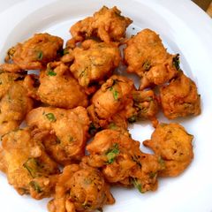 A picture of Spinach pakora.