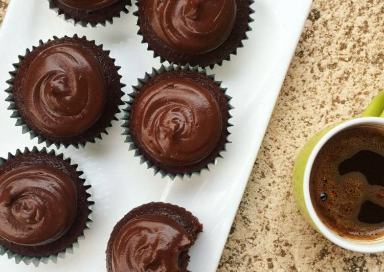 Steps to Make Any-night-of-the-week Moist chocolate cupcakes