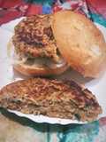 Hamburguesas de atún y verduras