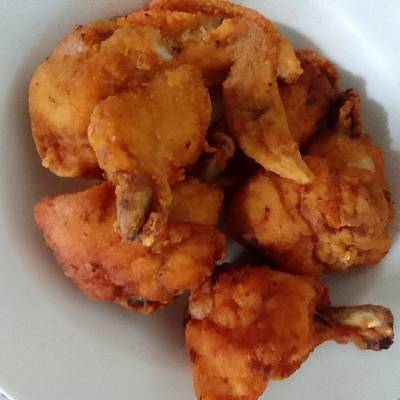 Pollo frito con empanizador casero, sin huevo Receta de Yuleidy ??-  Cookpad