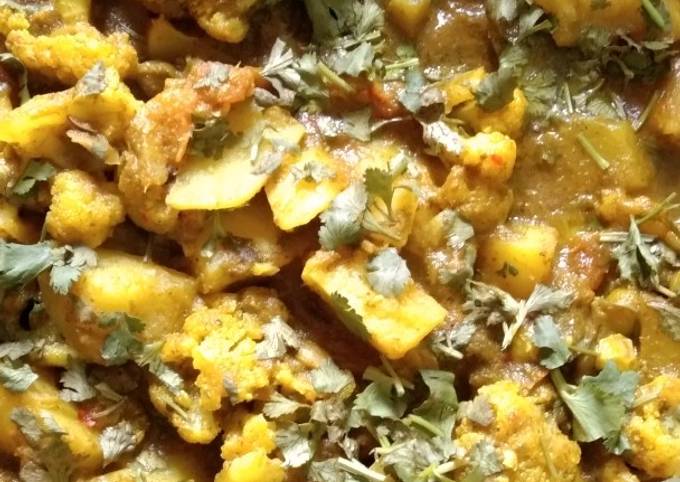 Steps to Make Ultimate Aloo Gobhi Matar Ki Sabji