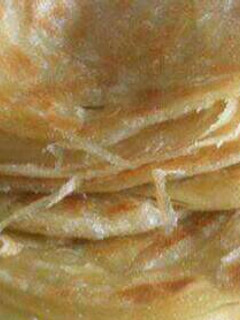 A picture of Chapatis.