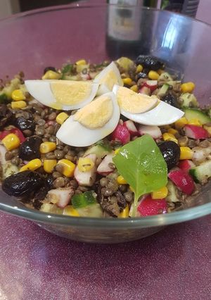 O poză a rețetei Salată de linte cu piept de pui și filet mignion la grill.