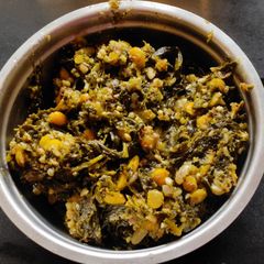 A picture of Gongura leaves bhaji (Aabadychi bhaji).