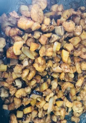 Foto resep Tumis Udang goreng mentega🦐 + Jamur Shitakee 🍄 + Kentang 🥔... 😋😋😋