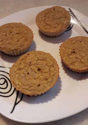 Una foto de Muffins de banana o manzana sin harina!