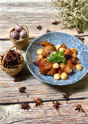 Hình của món Thịt Heo Kho Tỏi Cô Đơn.