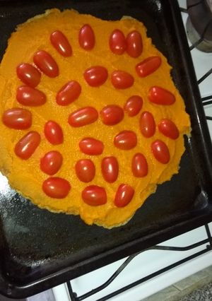 Una foto de Pizza vegana queso de zanahoria apta diabético
