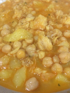 Una foto de Garbanzos con bacalao