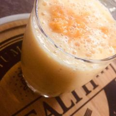 A picture of Mango shake.