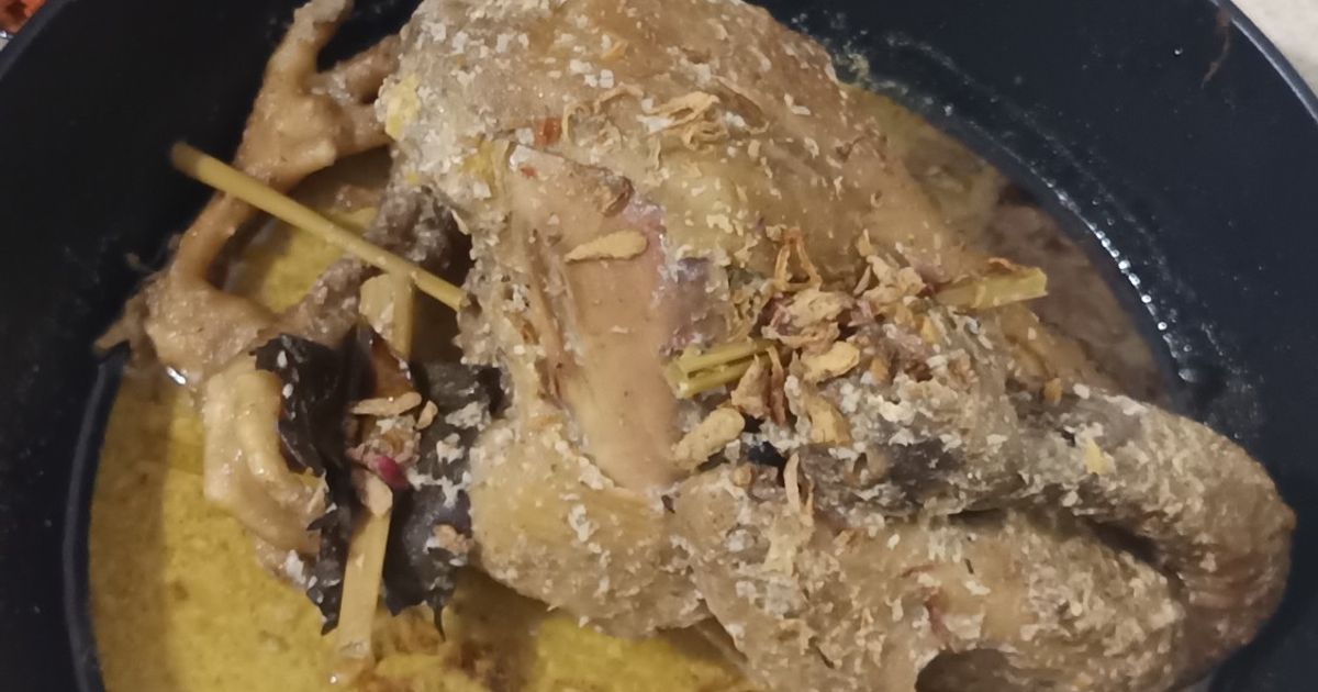 Opor Ayam Ingkung