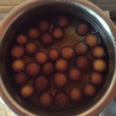 A picture of Homemade Gulab Jamun using Instant mix.