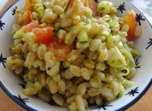Foto di Insalata di farro con pesto al basilico