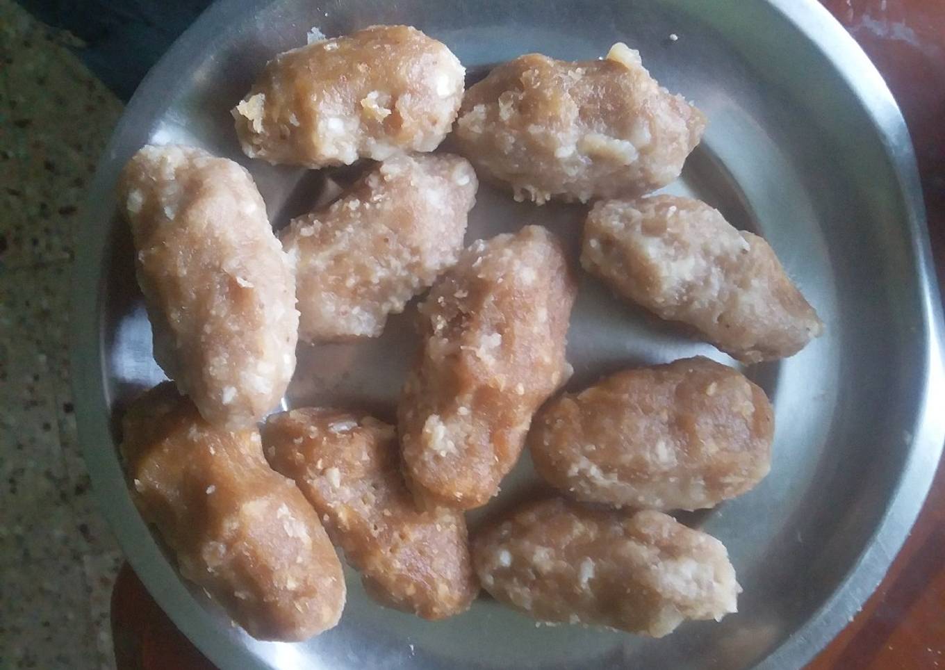 Steamed pudi kolzhkattai