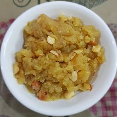 A picture of Aloo ka halwa.