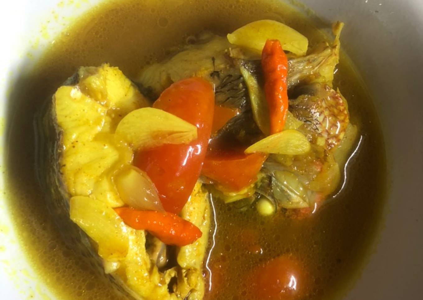 Ikan ekor kuning kuah kuning