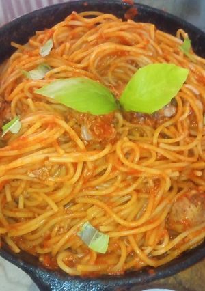 Una foto de Pasta fácil en salsa de ají con higaditos de pollo