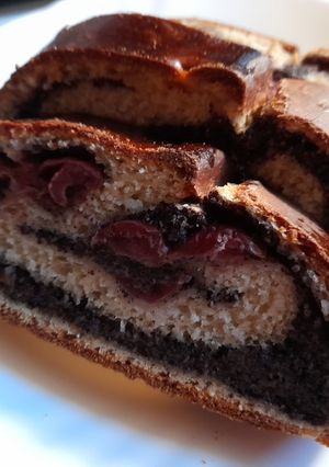 Meggyes-mákos kalács recept fotója