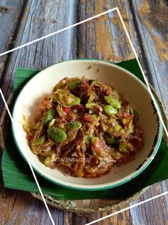 Gambar Ikan bilis masak tempoyak petai