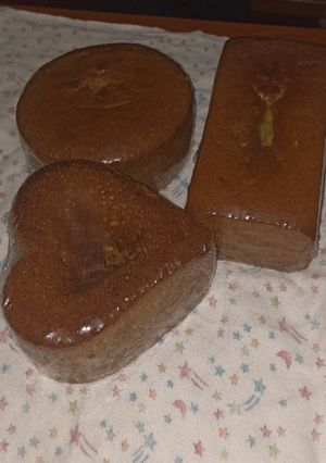 A picture of Madeira cake.