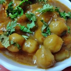 A picture of Chola curry in besan gravy.