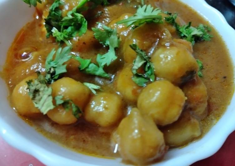 Fresh Chola curry in besan gravy