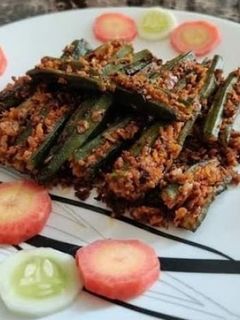 भरवा भिंडी (bharwa bhindi recipe in Hindi) रेसिपी मुख्य फोटो