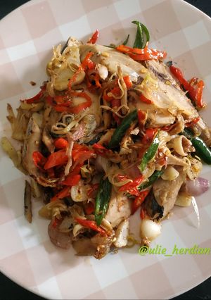 Foto resep Cuwe tongkol tumis sereh