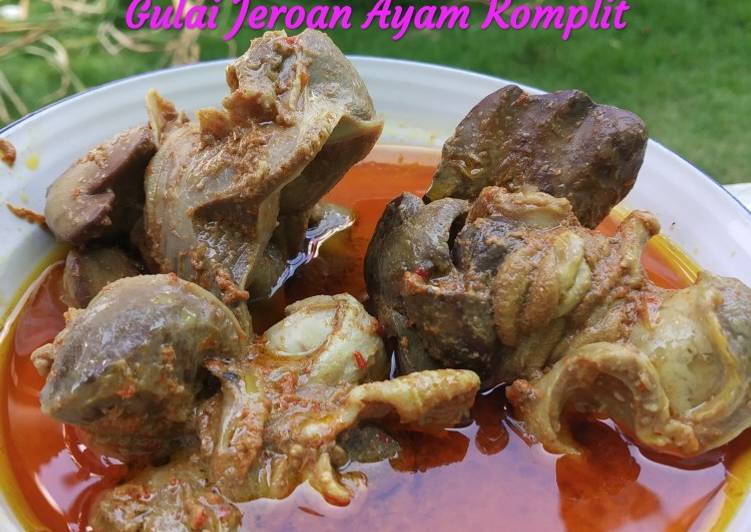 Gulai Jeroan Ayam Komplit (Hati, Ampela,Jantung,& Usus)