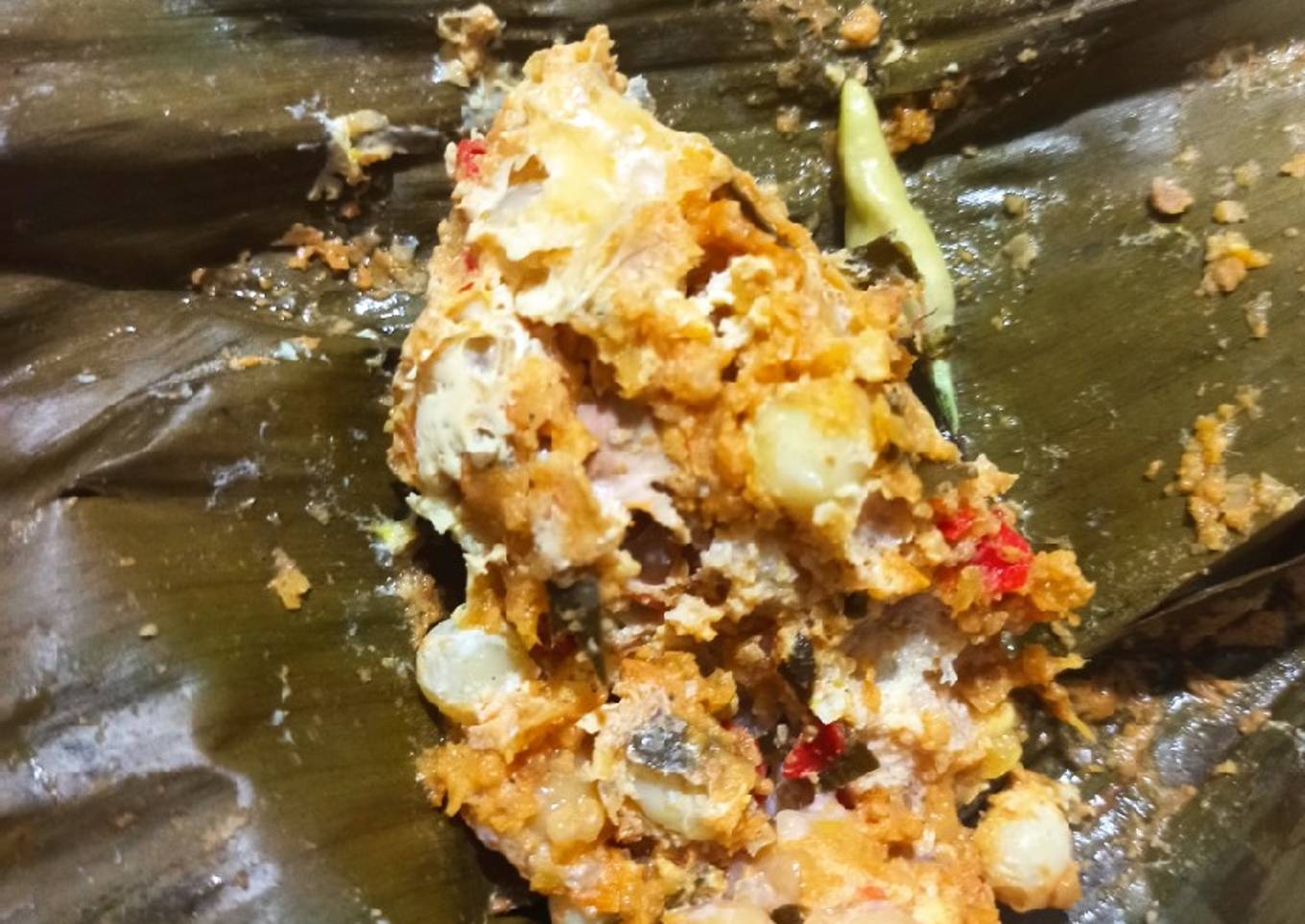 Botok Telur Ikan Sembilang