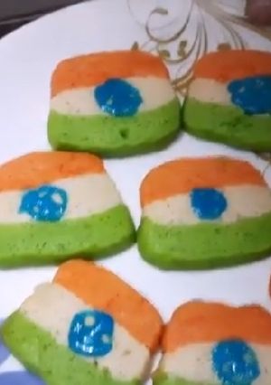 A picture of Tri Color Cookies.