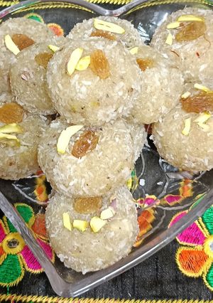 A picture of Coconut Rava Ladoo Prasad For Gauri Ganesh.