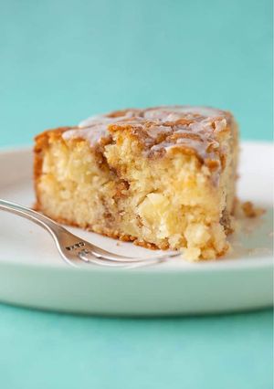 A picture of Apple cinnamon cake.