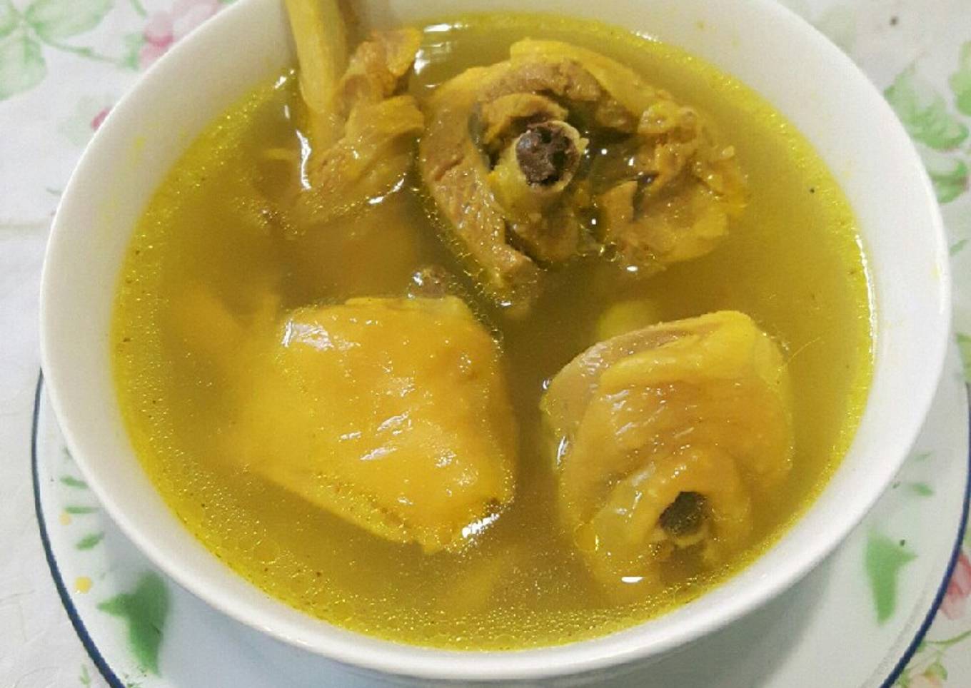 Sup Ayam Kuning