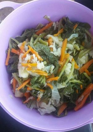 A picture of Vegetables salad.