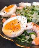 Salad Rau Mầm, Trứng Lòng Đào Và Tôm