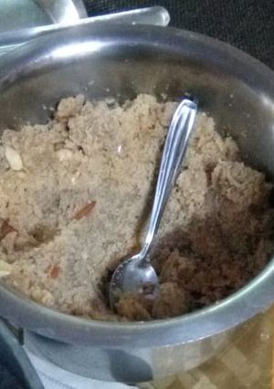 A picture of Suji halwa / semolina halwa.