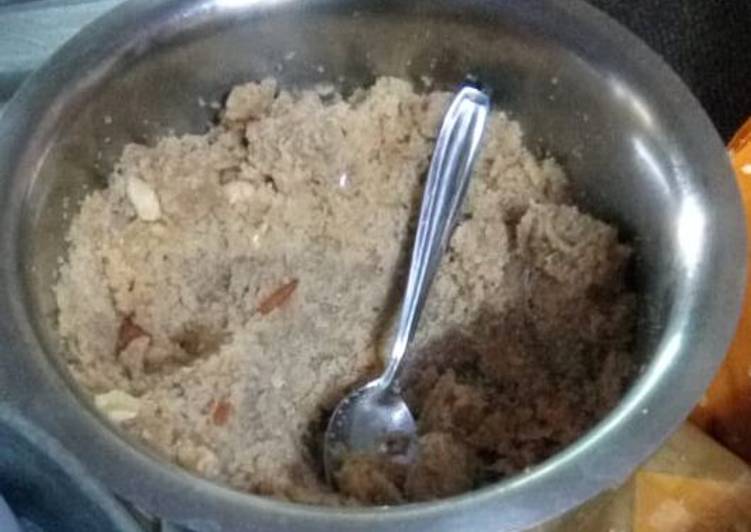Steps to Make Any-night-of-the-week Suji halwa / semolina halwa
