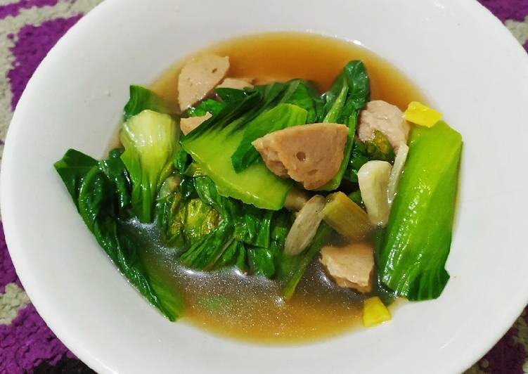 Pakcoy Bawang Putih dan Pentol