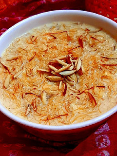 मीठी सेवई (meethi sewai recipe in Hindi) रेसिपी मुख्य फोटो