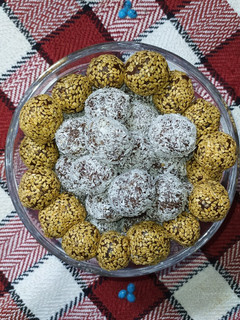 عکسی از دستور توپک خرمایی با کلوچه